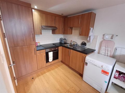 Crwys Road, Cathays CF24