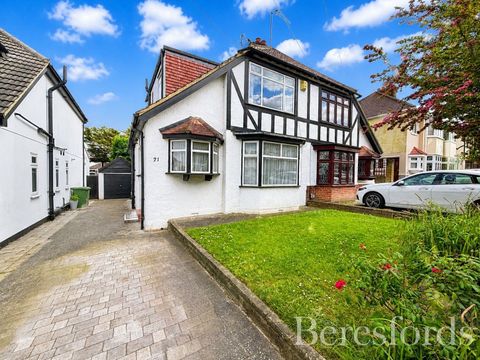 Highfield Crescent, Hornchurch RM12