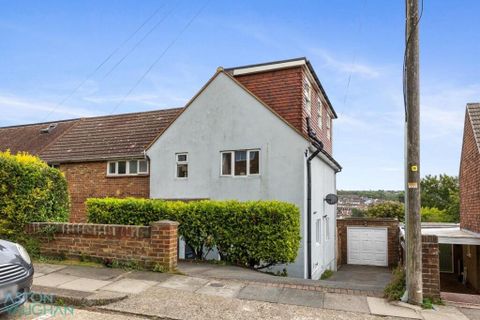 Waverley Crescent, Brighton BN1