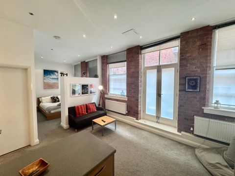 The Establishment, Nottingham NG1