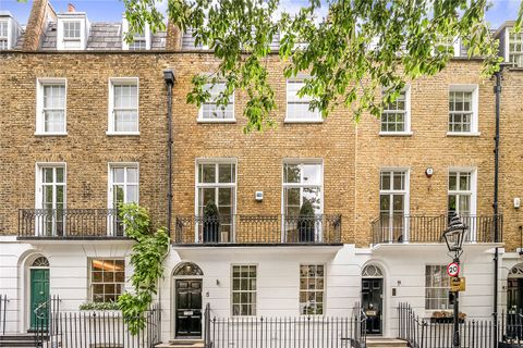 Trevor Square, Knightsbridge, London SW7 - View 2