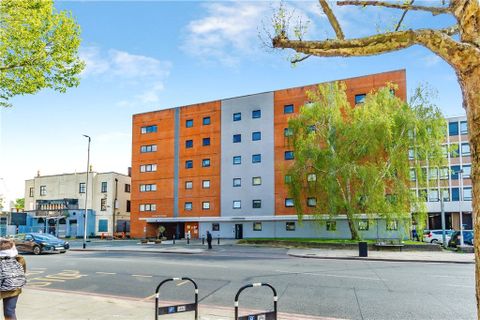 London Road, London SW16