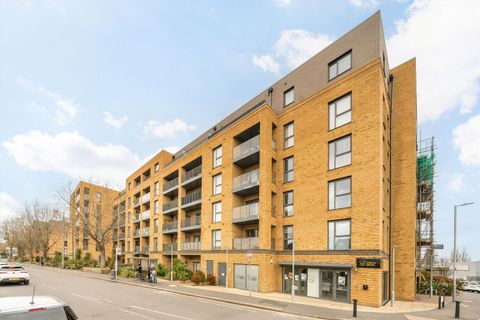 St John's Road, Kingston Upon Thames KT3