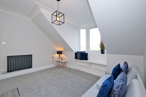 Apartment in Aberdeen, George Street - More