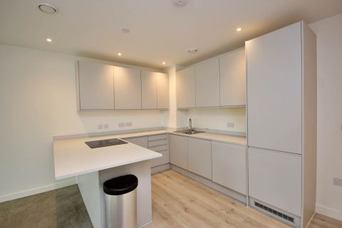 Wharf End, Manchester M17