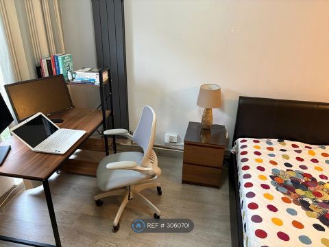 Rhodeswell Road, London E14, Room to rent