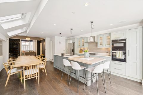 Crewdson Road, London SW9