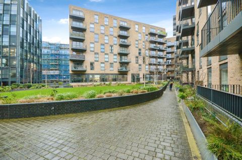 Lyon Road, Harrow HA1