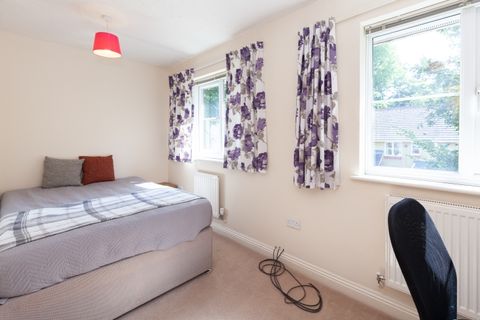 Demesne Furze, Headington OX3, Room to rent