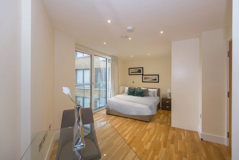 St Annes Street, Canary Wharf E14, Studio for sale