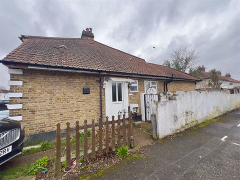 The Greenway, Uxbridge, Middlesex UB8