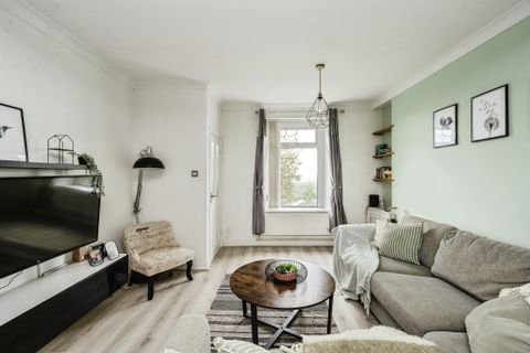 Trewyddfa Road, Morriston, Swansea SA6