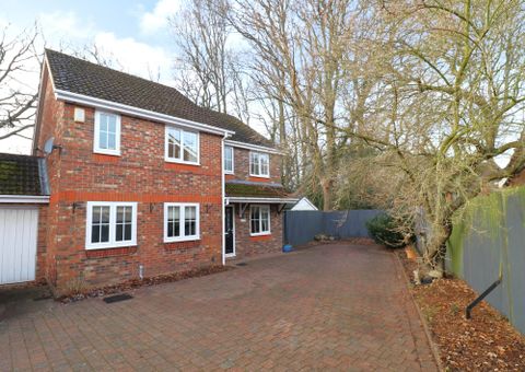 Churchward Gardens, Hedge End SO30