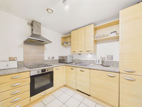 Mill Road, Gateshead NE8