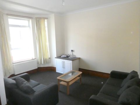 Hall Road, Rusholme, Manchester M14