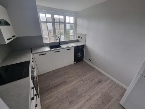 Apartment in Aberdeen, City Centre - View 5