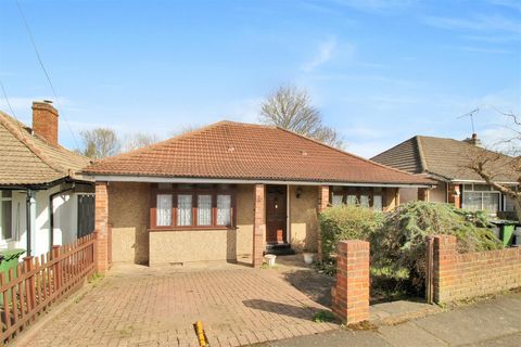 Stones Road, Epsom KT17