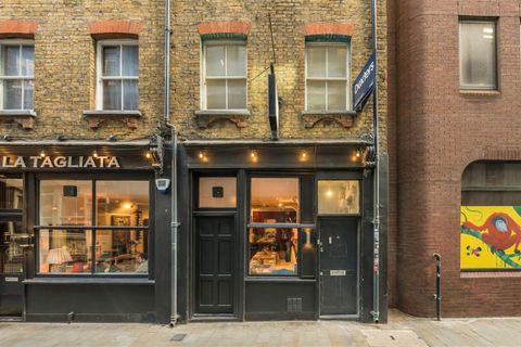 Sandys Row, Liverpool Street E1