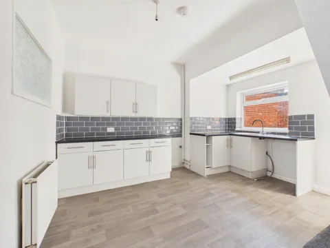 House in East Riding Of Yorkshire HU5, Kingston upon Hull - View 5