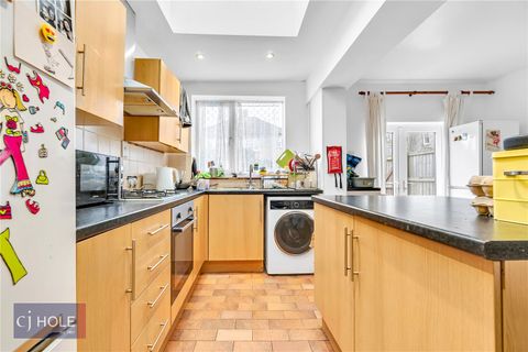 House in Bristol, Fishponds, City of Bristol - More