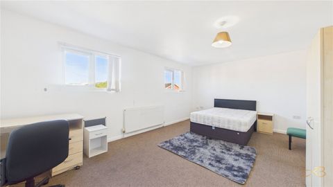 Woodlands Road, Middlesbrough, North Yorkshire TS1 - View 2
