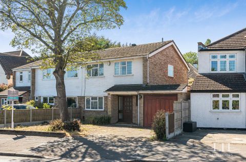 A Brentwood Road, Romford RM2