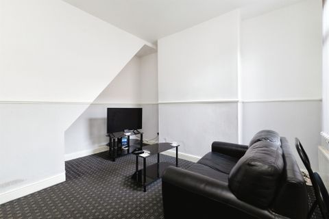 Essex Street, Middlesbrough TS1 – další