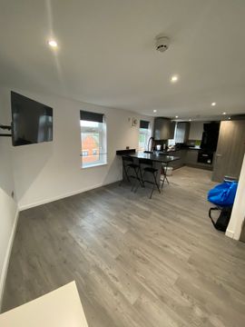 Headford Street, Sheffield S3 - More