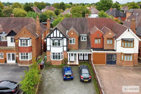 Warwick Rd Solihull Warwick Road, Solihull B92, 5 bed semi-detached house for sale, £ ...
