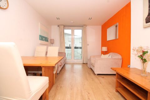 City Tower, Limeharbour, Canary Wharf E14