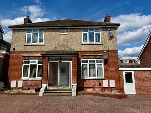 Crabwood Road, Southampton, Hampshire SO16