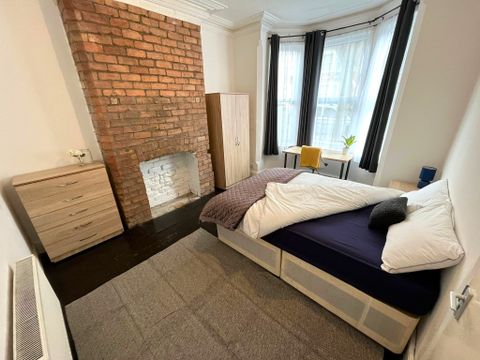 Alfreton Road, Nottingham NG7, Room to rent