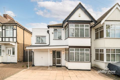 7 Kingshill Avenue HA3