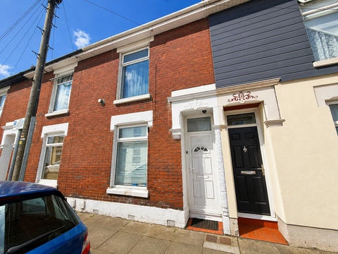 Lincoln Road, Fratton PO1