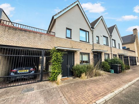 2 bed end terrace house for sale in Fortius Mews, Colchester CO4, £ ...