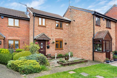 Godwin Close, Sewardstone E4
