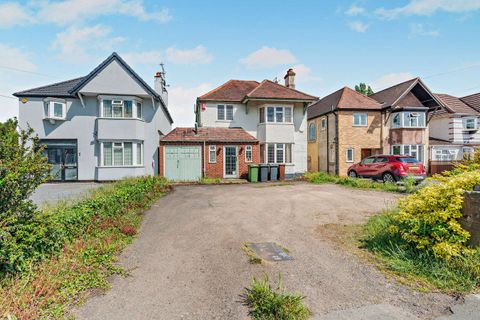 Pendeford Avenue, Wolverhampton WV6