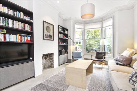 House in London, Shepherd's Bush - More