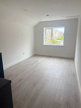 Apartment in Cardiff, Plasnewydd, Roath - View 5