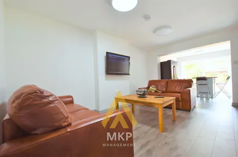 House in Birmingham, Selly Oak - View 5