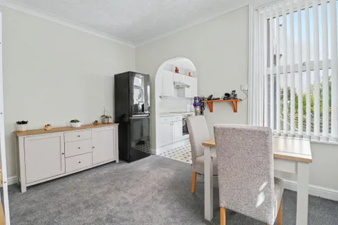 House in Eastleigh, Netley Hill, Hedge End - View 5