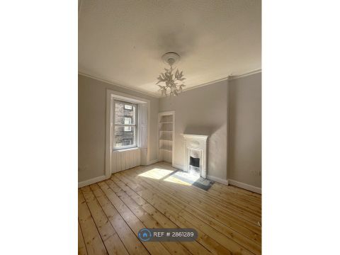 Broughton Road, Edinburgh EH7