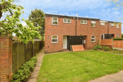 Stowe Place, Tile Hill, Coventry CV4