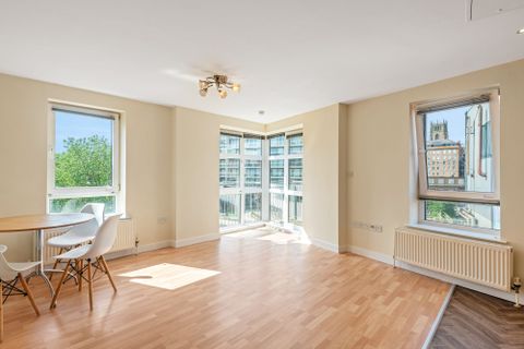 Apartment in Nottingham, Lace Market, The Meadows - View 2