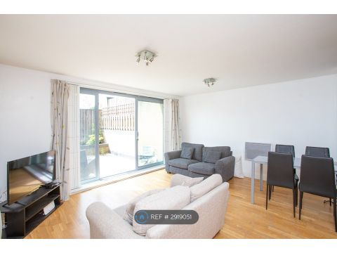 Regents Park Road, London NW1
