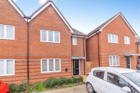 House in Milton Keynes, Wavendon - View 2