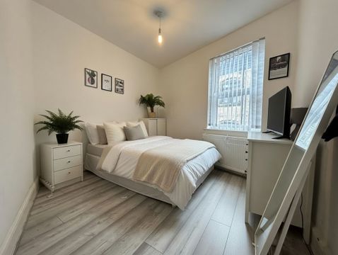 Fully Furnished | Located In Radford, Nottingham NG7