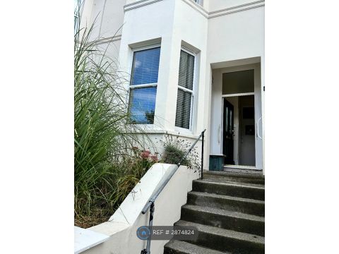 Eglinton Road, London SE18