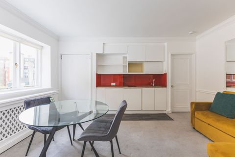Lennox Gardens, London SW1X