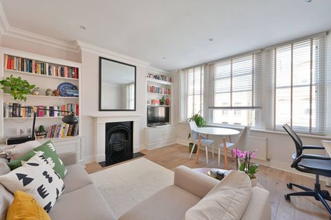 Putney High Street, Putney, London SW15